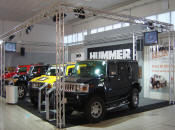 Autosalon, konstrukcia, osvetlenie, plazmy atd..